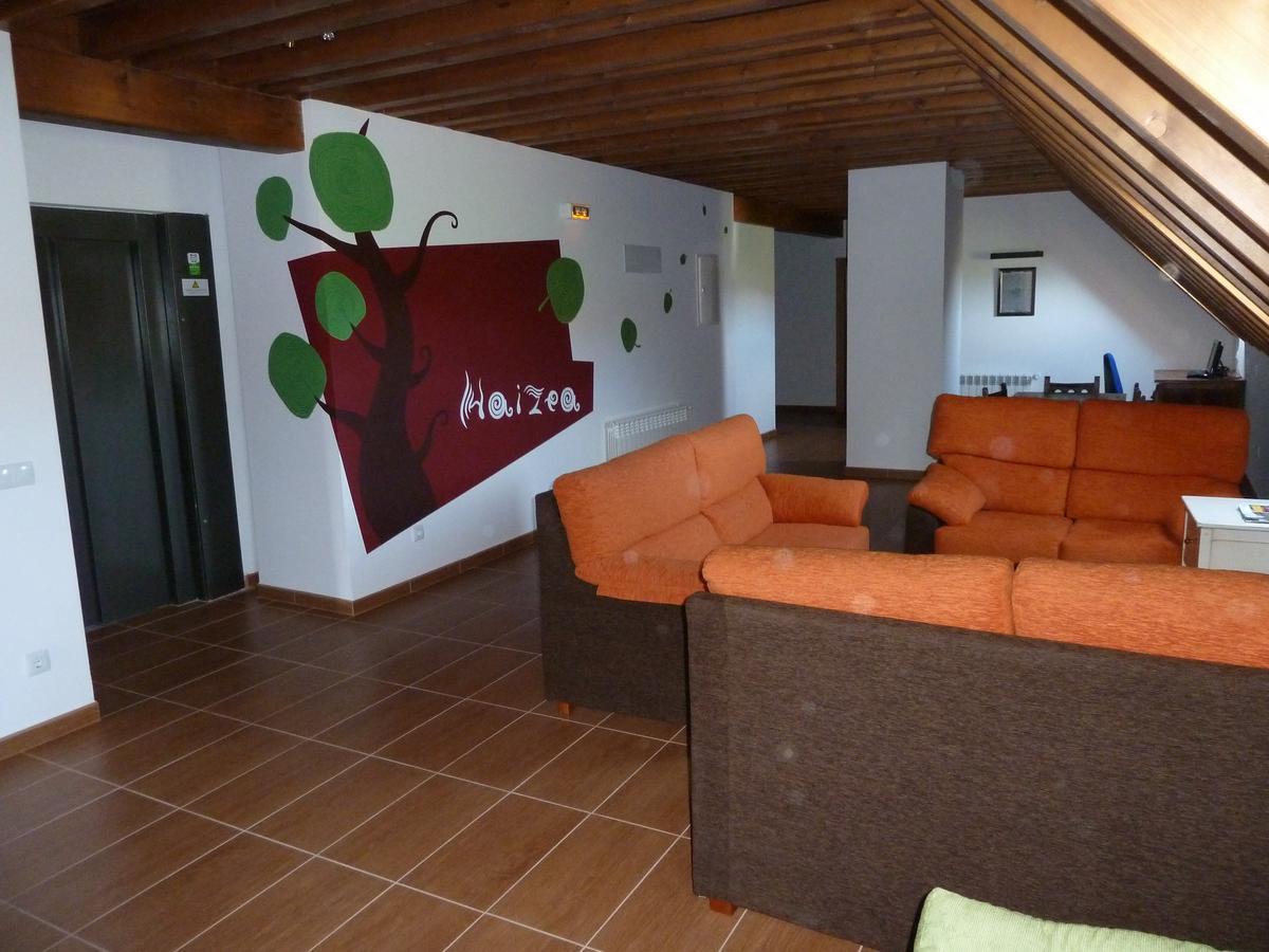Albergue Haizea Pamplona Exterior foto